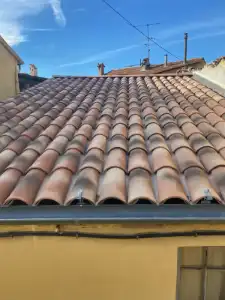 toiture-en-tuile-canal